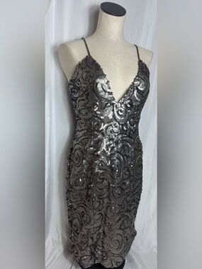 Venus Sequin Swirl Cocktail Dress Taupe Silver V-Neck Bodycon Event gunmetal 8